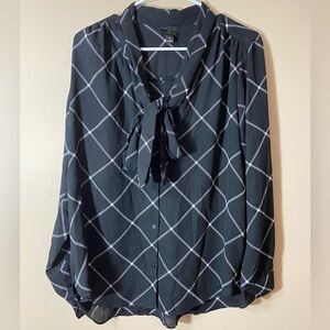Worthington Lightweight Business Casual Long Sleeve Top Women’s Size Medium